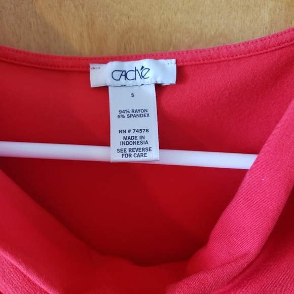 Orange red top - Picture 2 of 2